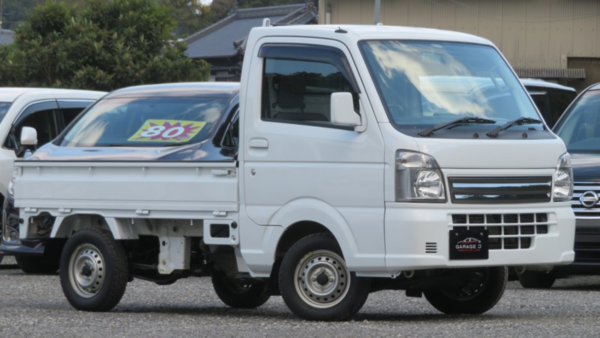 【日産 NT100クリッパー】
