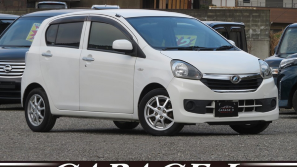 【ダイハツ ミライース】